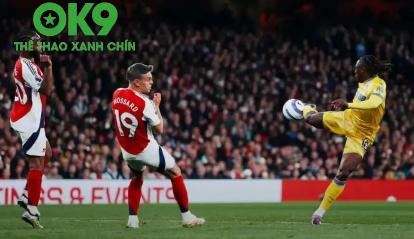 Arsenal 2 lần dẫn trước song đều bị gỡ hòa Arsenal 2 lần dẫn trước song đều bị gỡ hòa